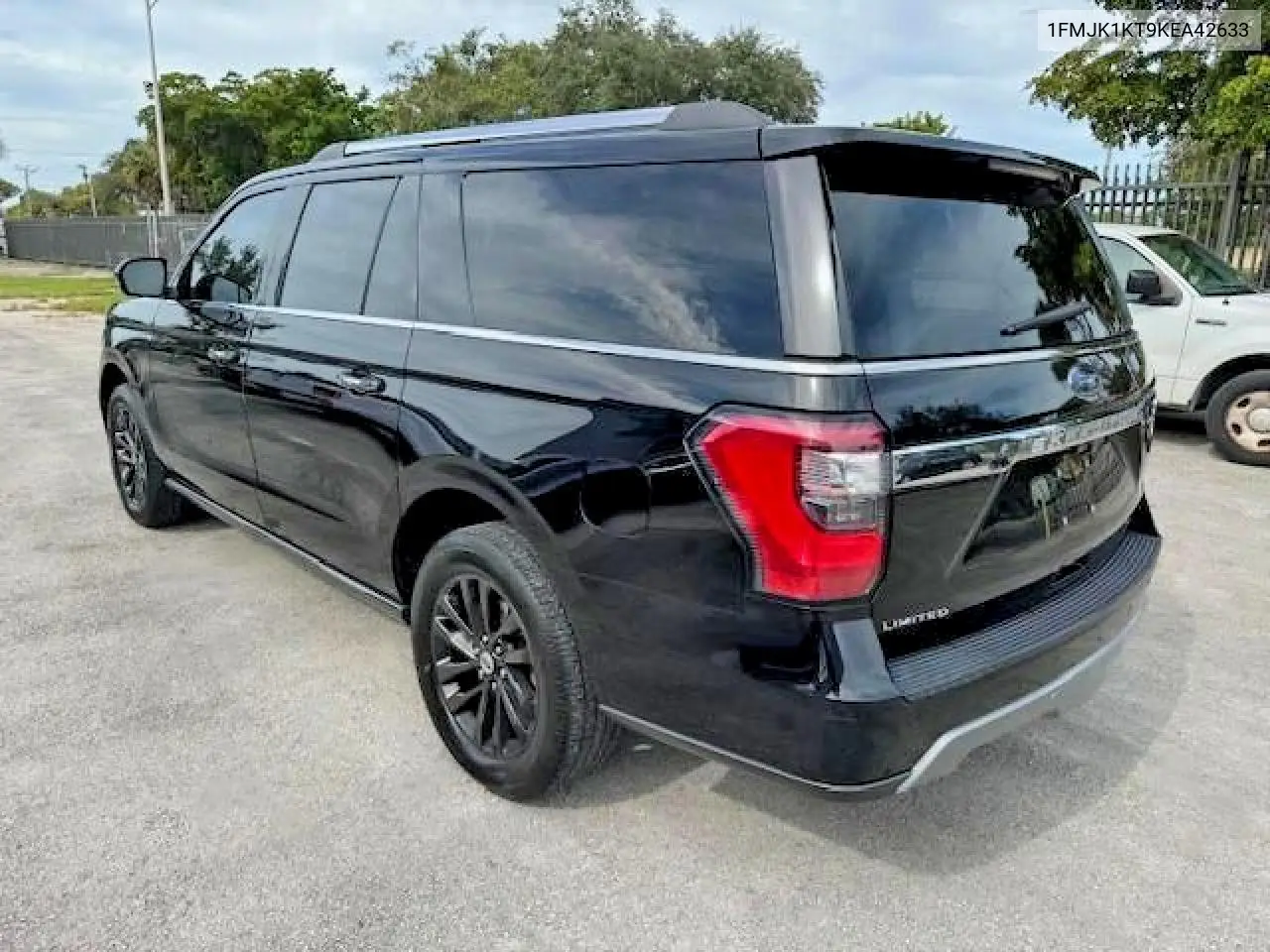 2019 Ford Expedition Max Limited VIN: 1FMJK1KT9KEA42633 Lot: 54830046