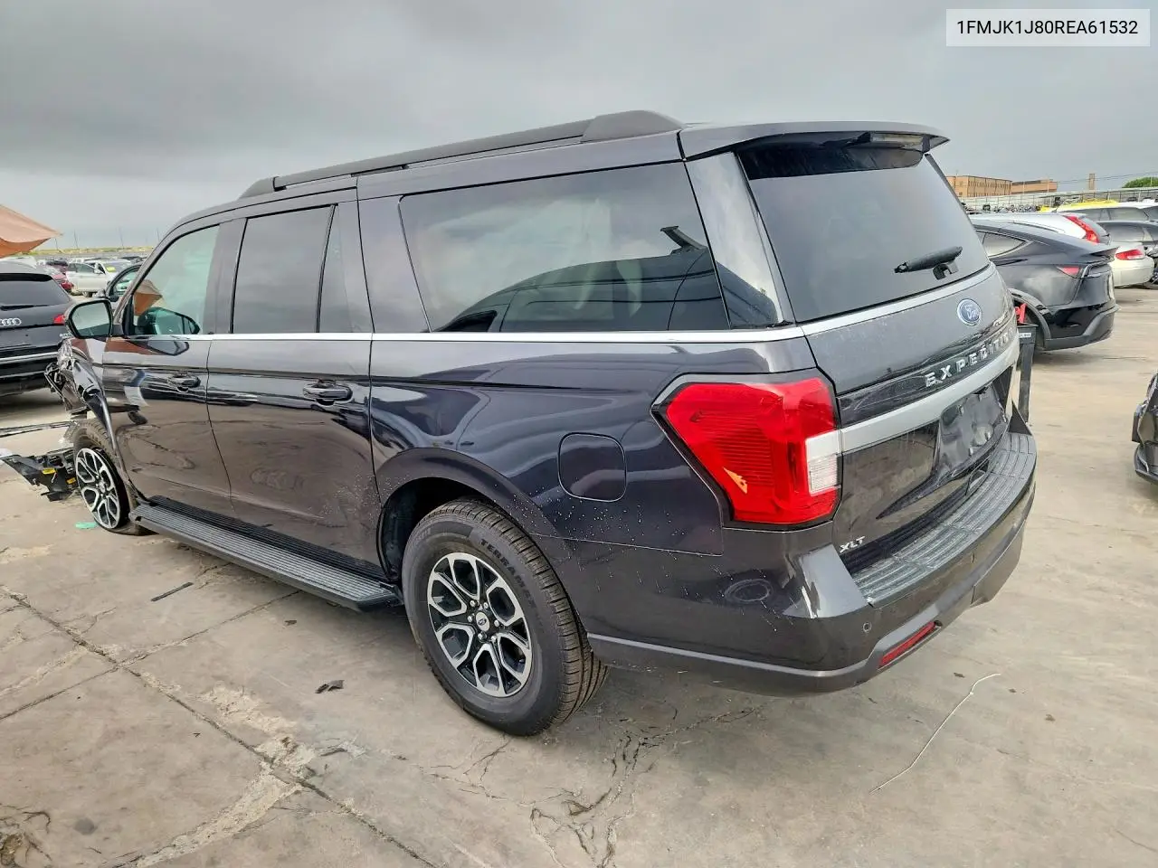 2024 Ford Expedition Max Xlt VIN: 1FMJK1J80REA61532 Lot: 59965296