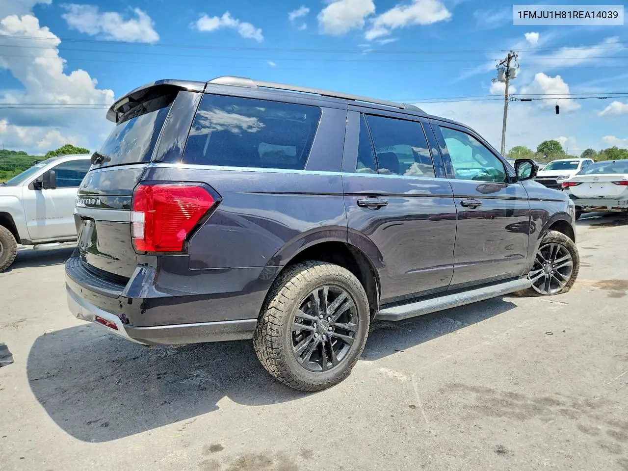 2024 Ford Expedition Xlt VIN: 1FMJU1H81REA14039 Lot: 61428206