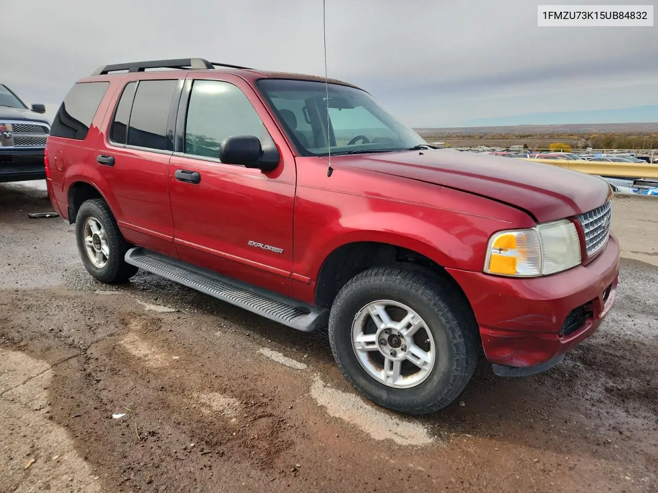 1FMZU73K15UB84832 2005 Ford Explorer Xlt