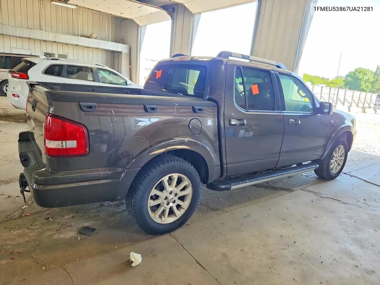 2007 Ford Explorer Sport Trac Limited VIN: 1FMEU53867UA21281 Lot: 59645026
