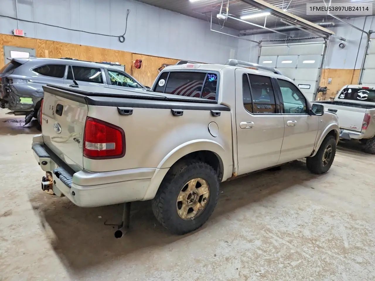 2007 Ford Explorer Sport Trac Limited VIN: 1FMEU53897UB24114 Lot: 61882886