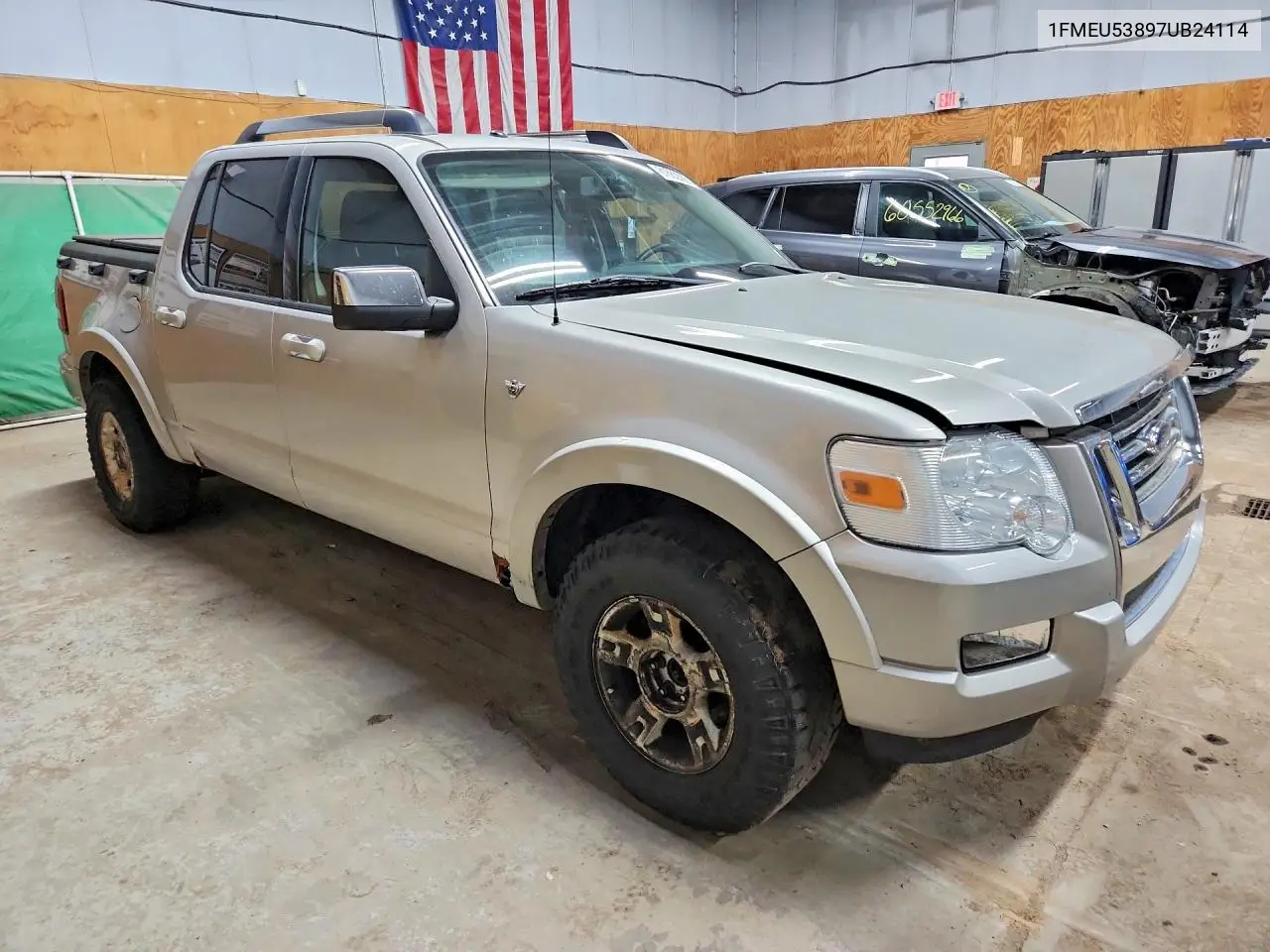 2007 Ford Explorer Sport Trac Limited VIN: 1FMEU53897UB24114 Lot: 61882886