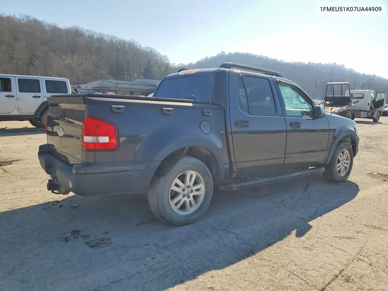 2007 Ford Explorer Sport Trac Xlt VIN: 1FMEU51K07UA44909 Lot: 79534275