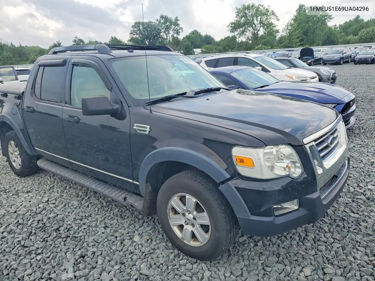 2009 Ford Explorer Sport Trac Xlt VIN: 1FMEU51E69UA04296 Lot: 59787796