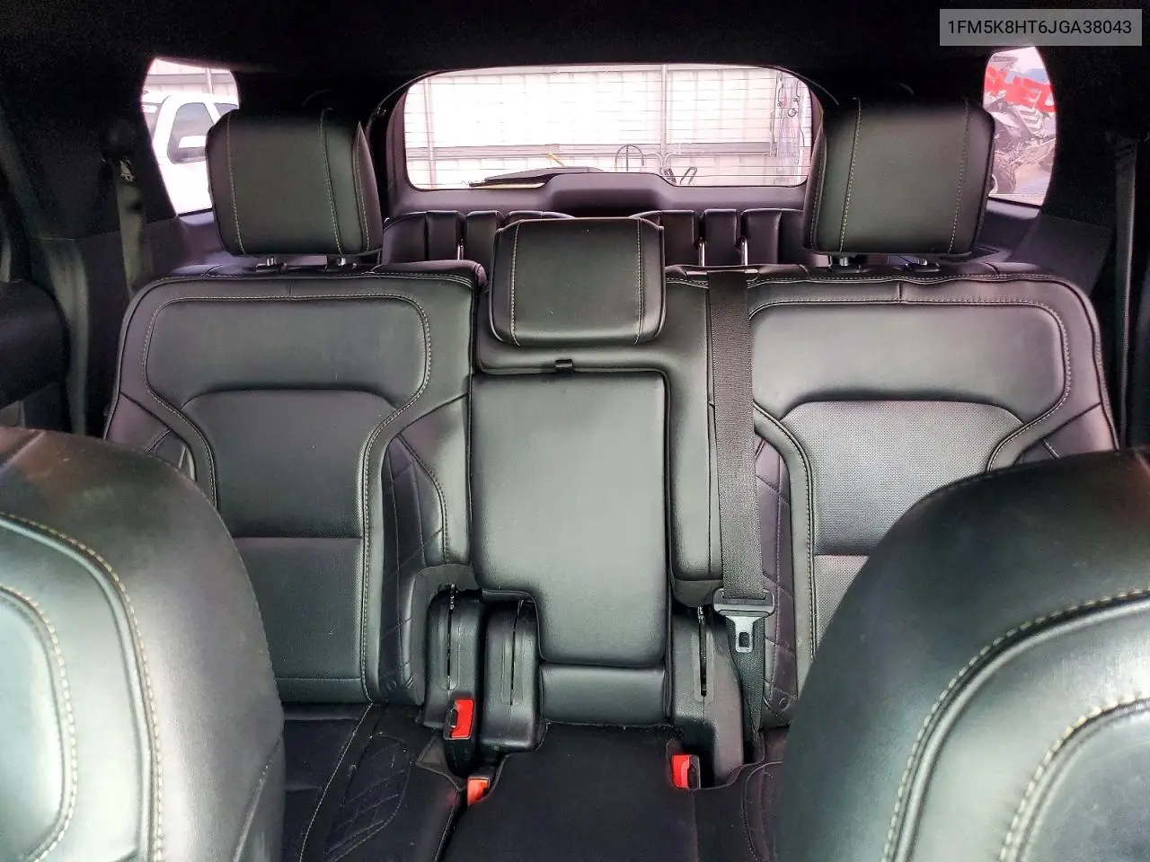 2018 Ford Explorer Platinum VIN: 1FM5K8HT6JGA38043 Lot: 61561396
