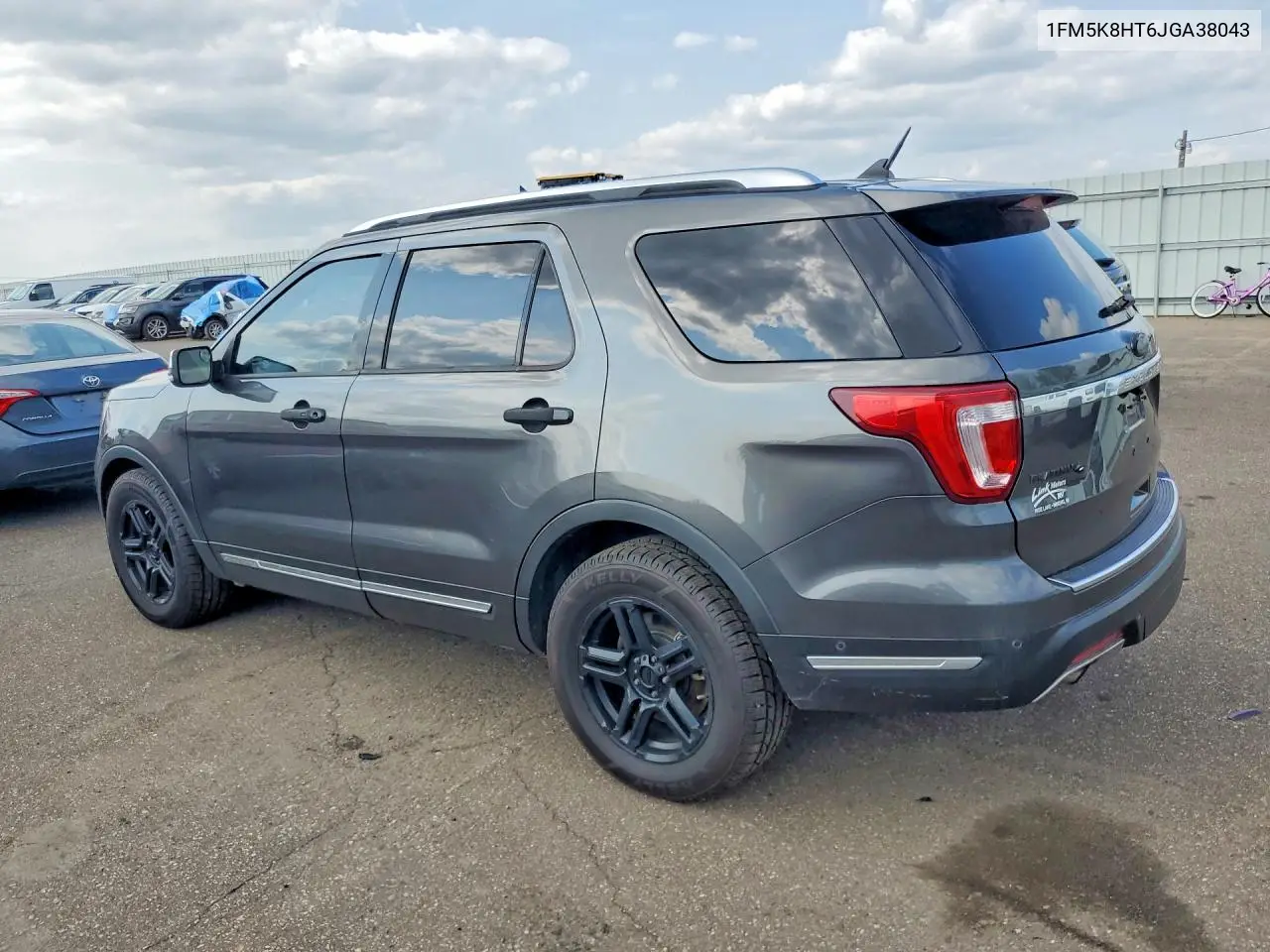 2018 Ford Explorer Platinum VIN: 1FM5K8HT6JGA38043 Lot: 61561396