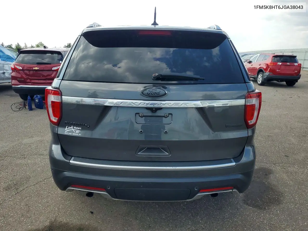2018 Ford Explorer Platinum VIN: 1FM5K8HT6JGA38043 Lot: 61561396