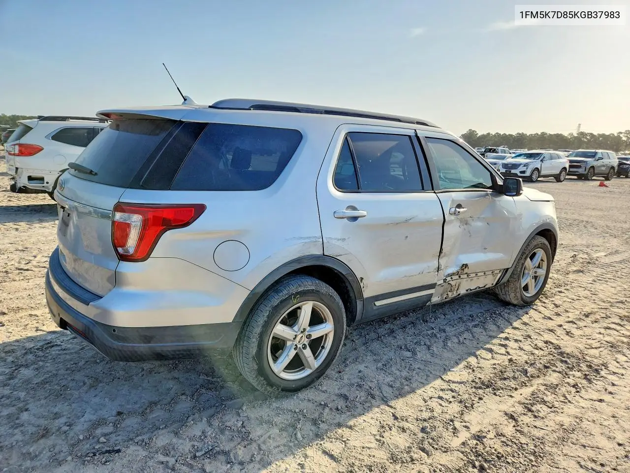1FM5K7D85KGB37983 2019 Ford Explorer Xlt