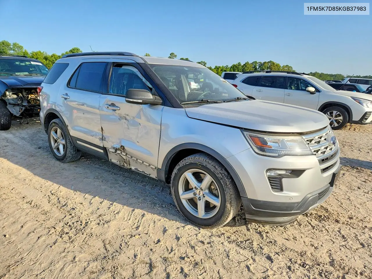1FM5K7D85KGB37983 2019 Ford Explorer Xlt