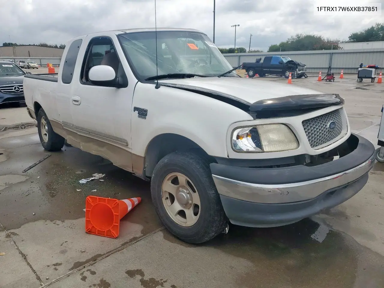 1FTRX17W6XKB37851 1999 Ford F150