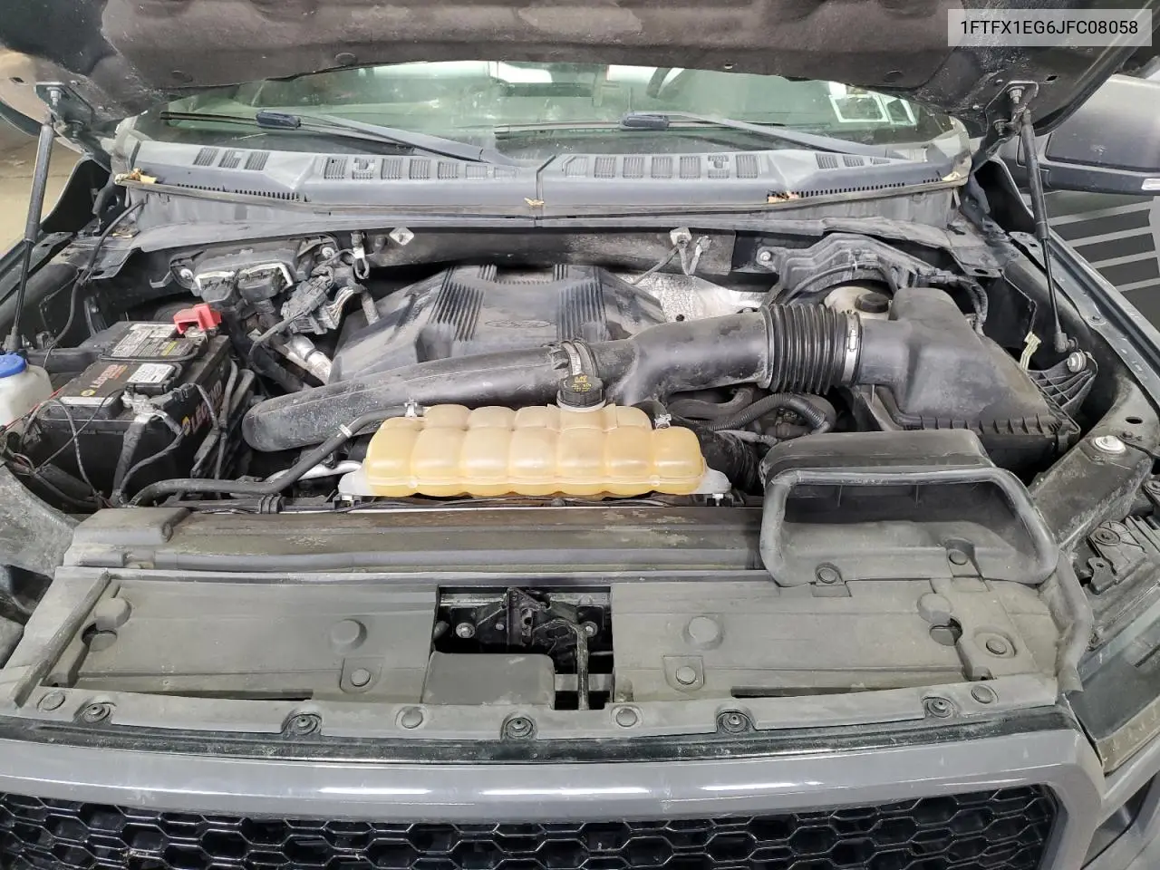 1FTFX1EG6JFC08058 2018 Ford F150 Super Cab