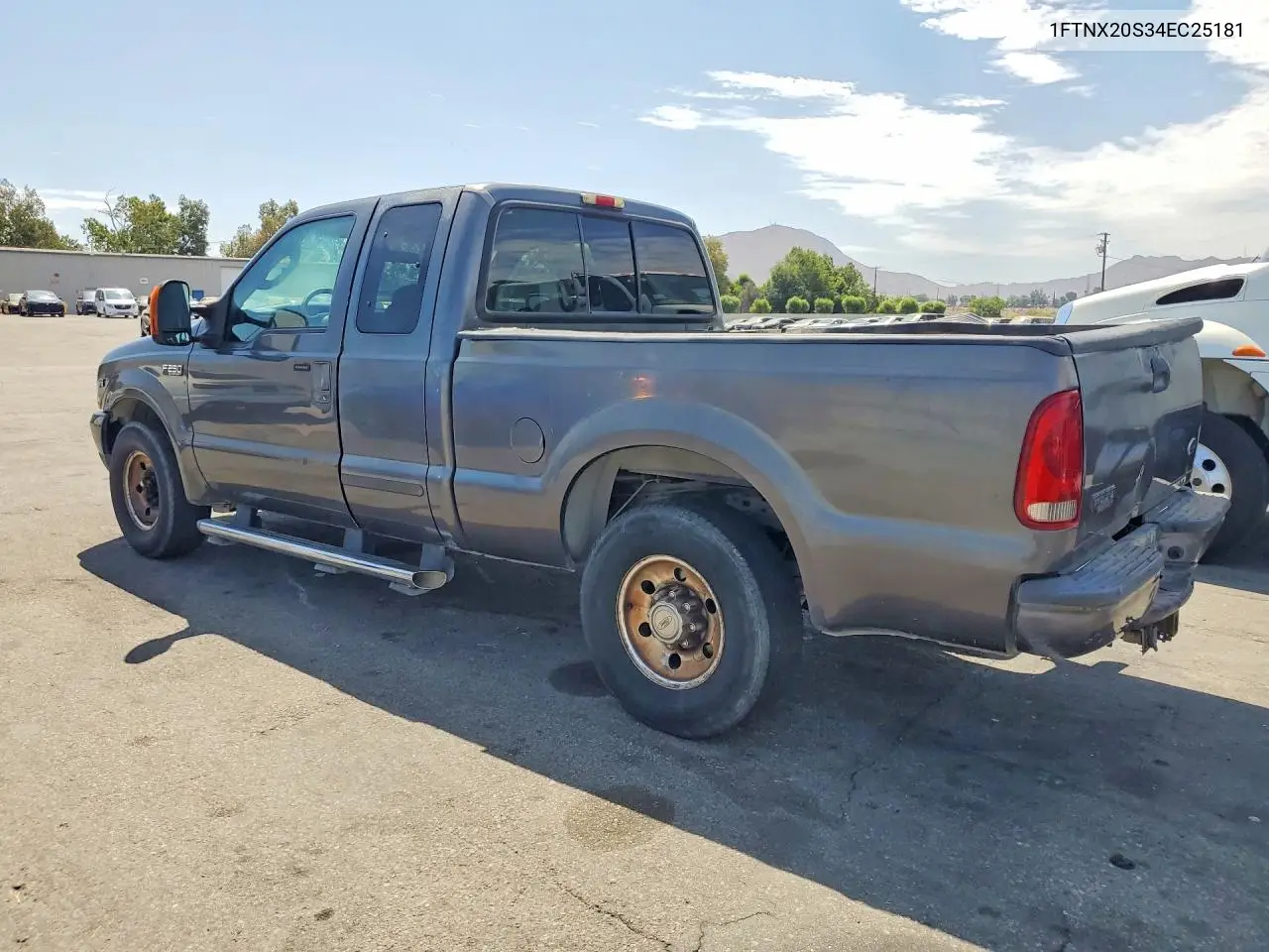 2004 Ford F250 Super Duty VIN: 1FTNX20S34EC25181 Lot: 61957486