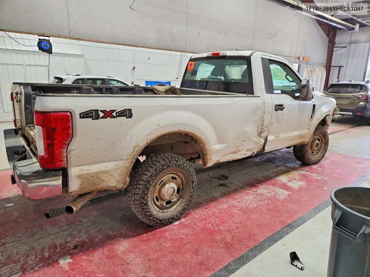 2017 Ford F250 Super Duty VIN: 1FTBF2B6XHEC61087 Lot: 61872776