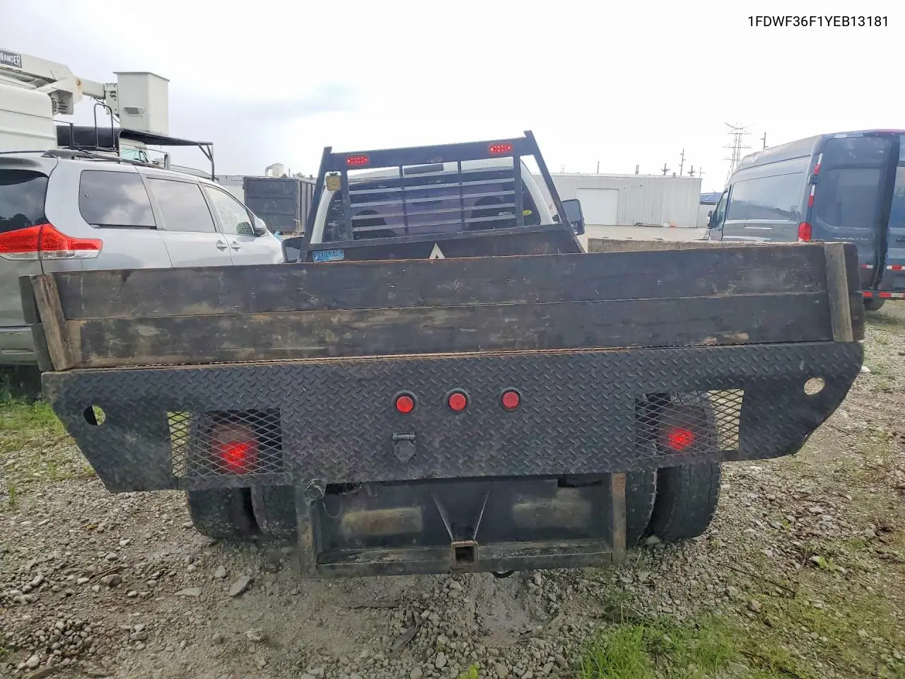 2000 Ford F350 Super Duty VIN: 1FDWF36F1YEB13181 Lot: 59884806