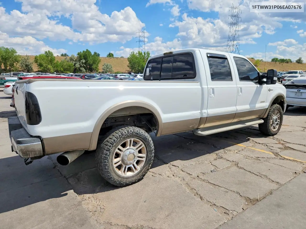2006 Ford F350 Srw Super Duty VIN: 1FTWW31P06EA07676 Lot: 61373246