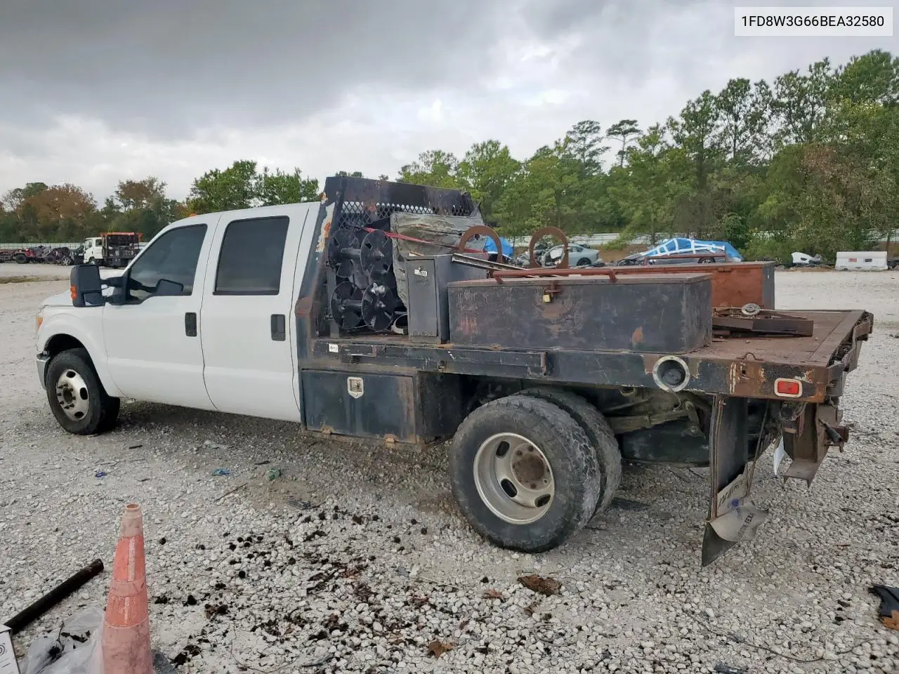1FD8W3G66BEA32580 2011 Ford F350 Flatbed Truck