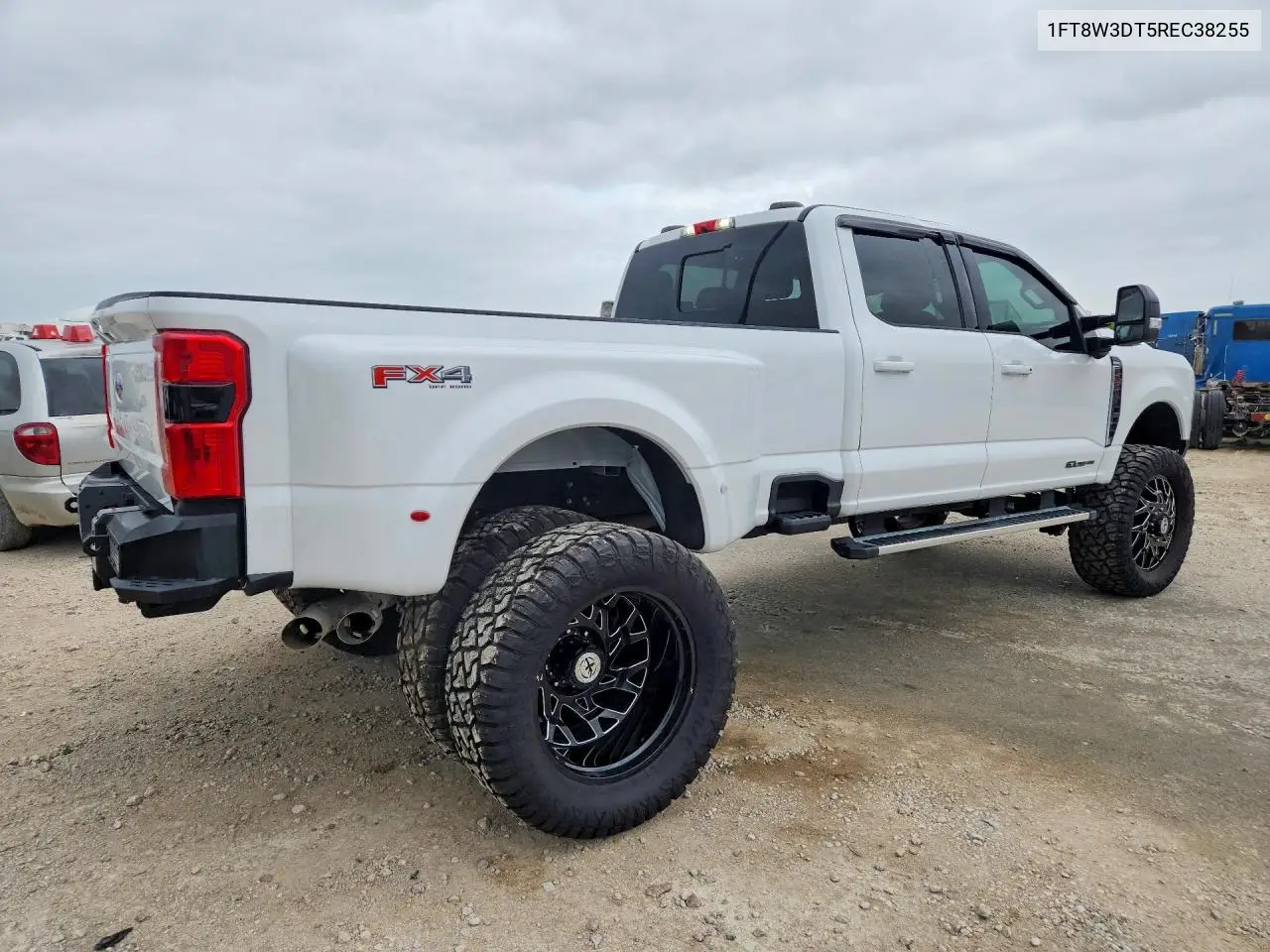 1FT8W3DT5REC38255 2024 Ford F350 Super Duty