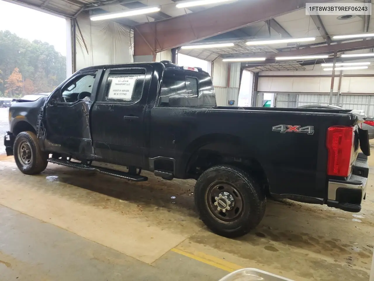 1FT8W3BT9REF06243 2024 Ford F350 Super - Yard Truck