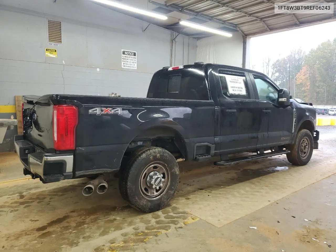 1FT8W3BT9REF06243 2024 Ford F350 Super - Yard Truck