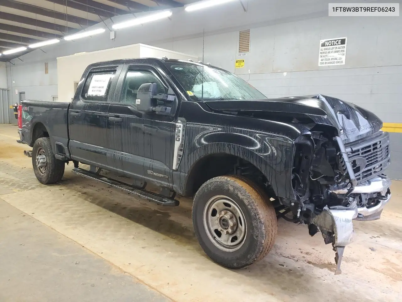 1FT8W3BT9REF06243 2024 Ford F350 Super - Yard Truck