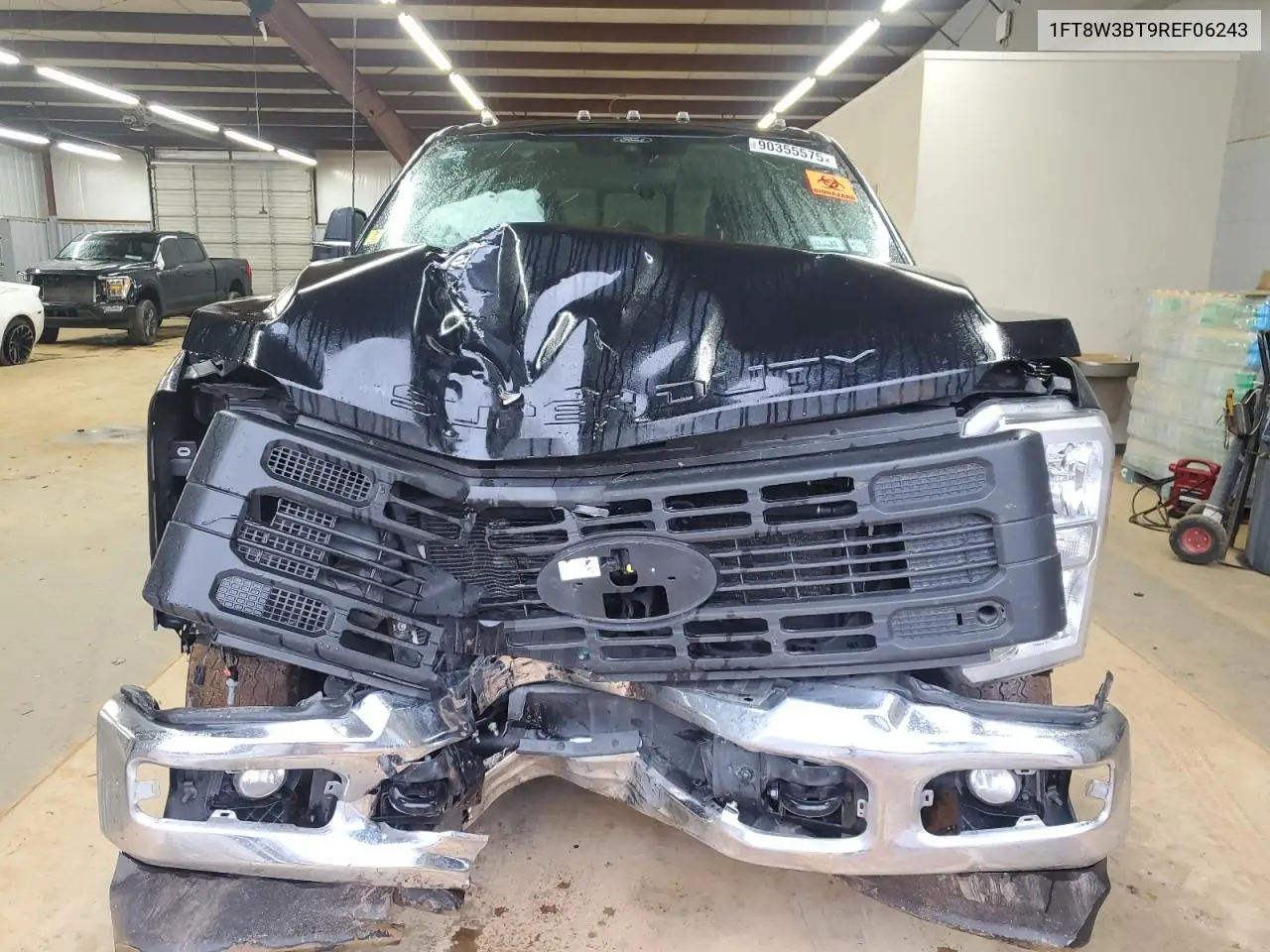 1FT8W3BT9REF06243 2024 Ford F350 Super - Yard Truck