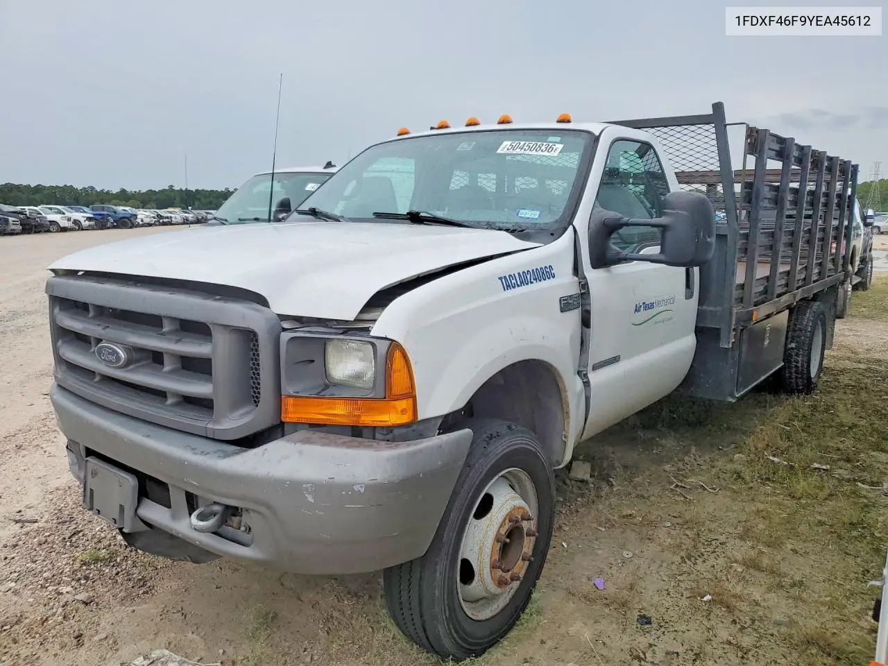2000 Ford F450 VIN: 1FDXF46F9YEA45612 Lot: 50450836
