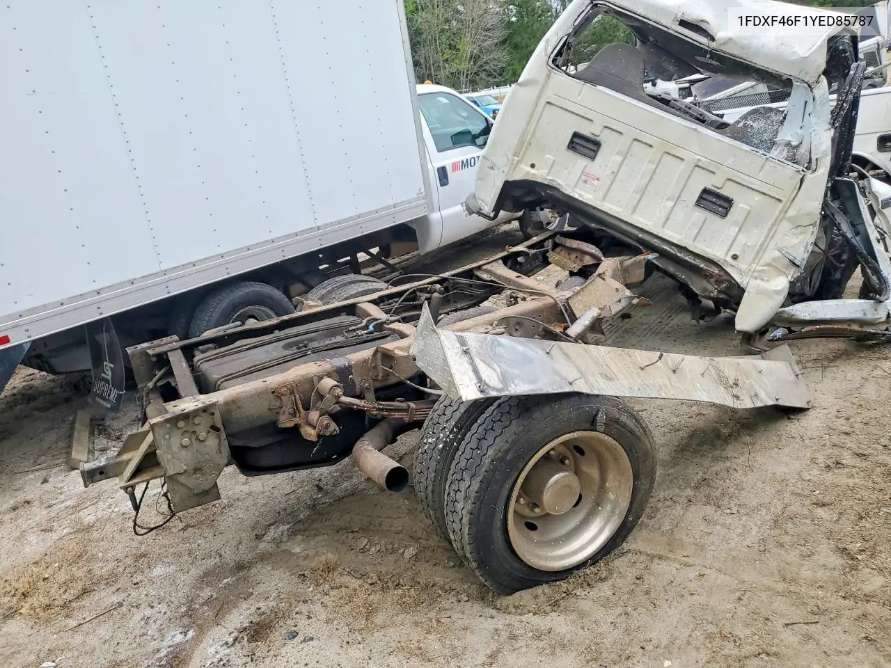 2000 Ford F450 Super Duty VIN: 1FDXF46F1YED85787 Lot: 54422546