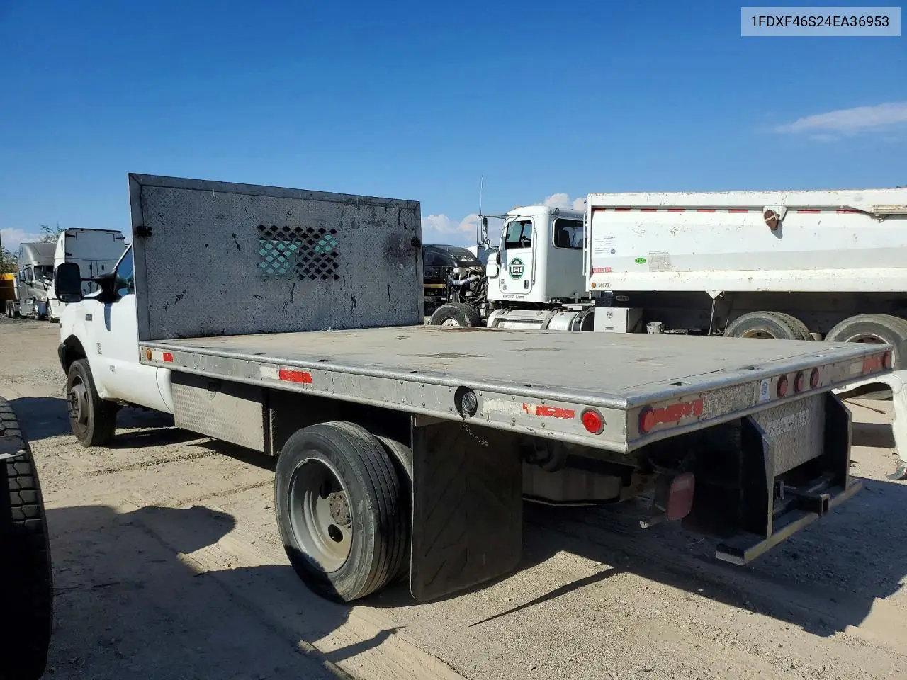 2004 Ford F450 Super Duty Flatbed Truck VIN: 1FDXF46S24EA36953 Lot: 58256726