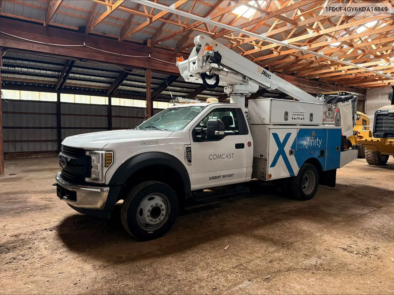 2008 Ford F450 - Utility / Service Truck VIN: 1FDUF4GY6KDA14849 Lot: 57714016