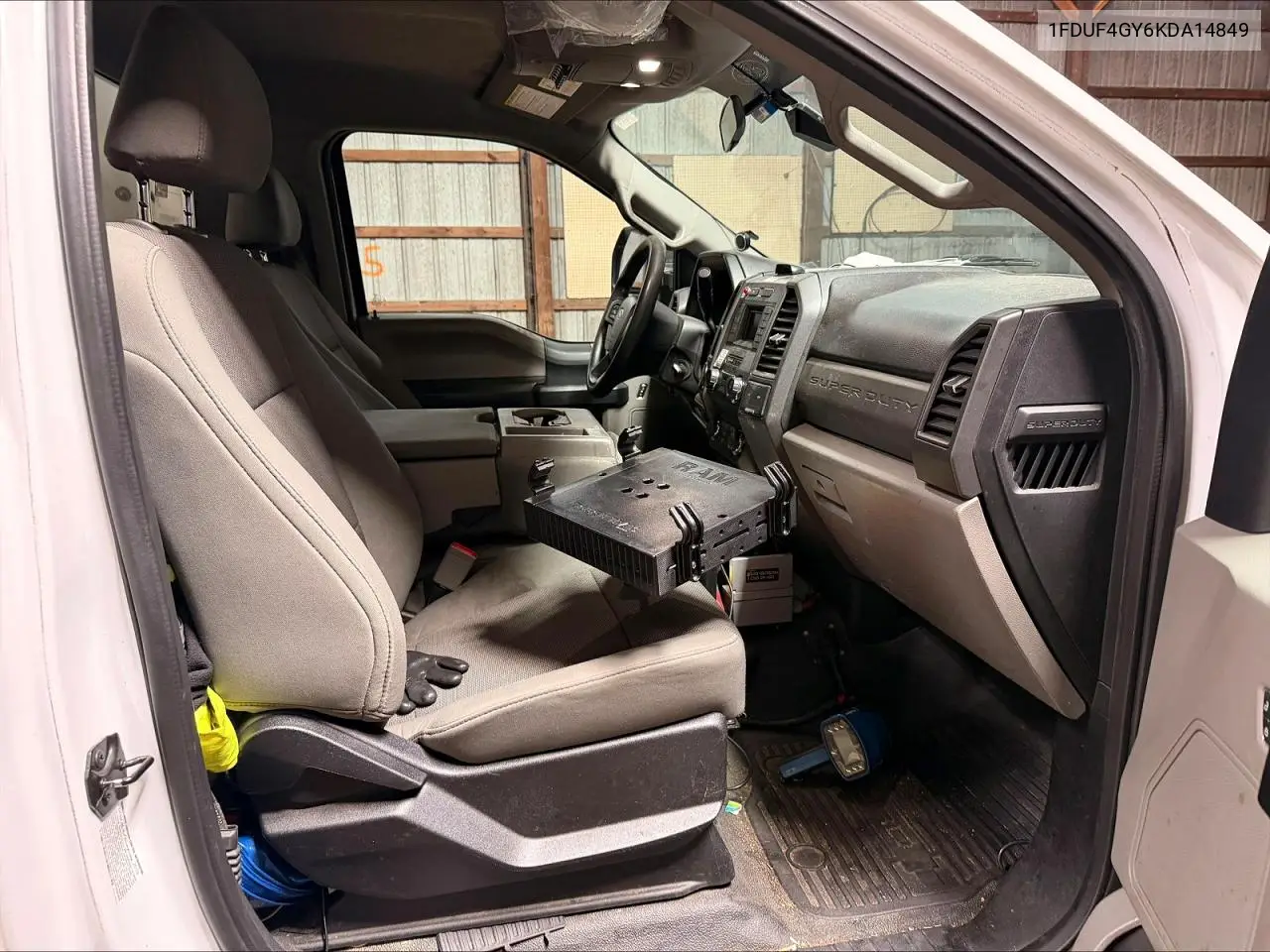 2008 Ford F450 - Utility / Service Truck VIN: 1FDUF4GY6KDA14849 Lot: 57714016