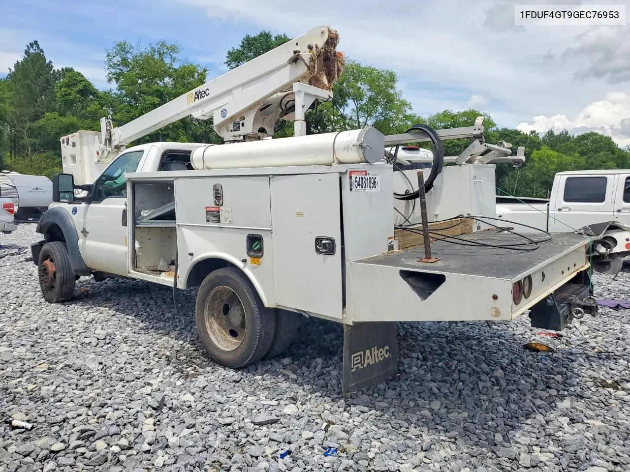 2016 Ford F450 Super Duty Bucket Truck VIN: 1FDUF4GT9GEC76953 Lot: 54081896