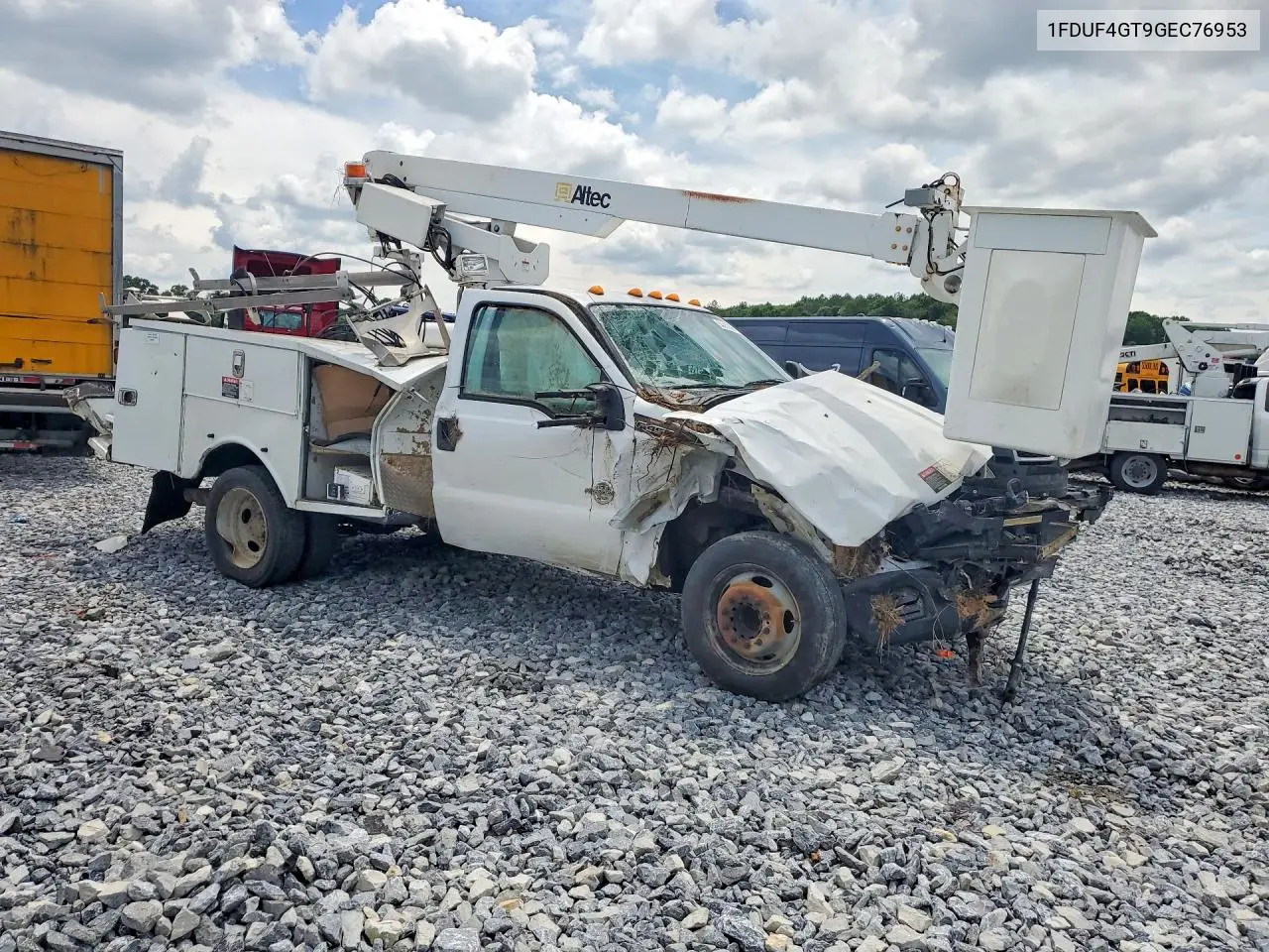 2016 Ford F450 Super Duty Bucket Truck VIN: 1FDUF4GT9GEC76953 Lot: 54081896