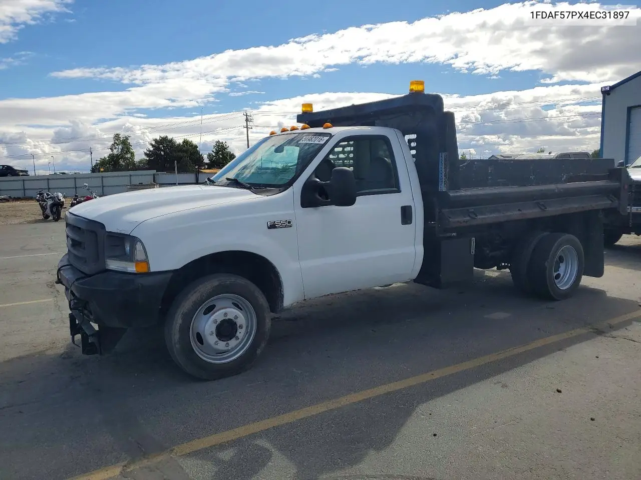 2004 Ford F550 Super Duty Dump Truck VIN: 1FDAF57PX4EC31897 Lot: 56982016