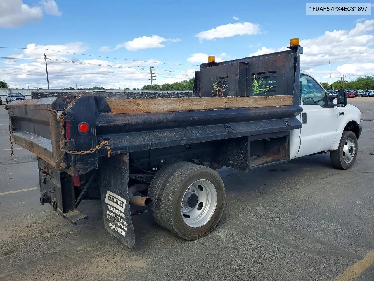 2004 Ford F550 Super Duty Dump Truck VIN: 1FDAF57PX4EC31897 Lot: 56982016
