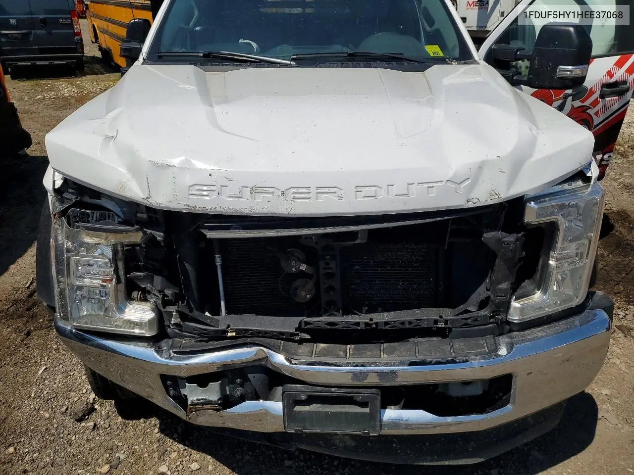 2017 Ford F550 Super Duty Dump Truck VIN: 1FDUF5HY1HEE37068 Lot: 53439546