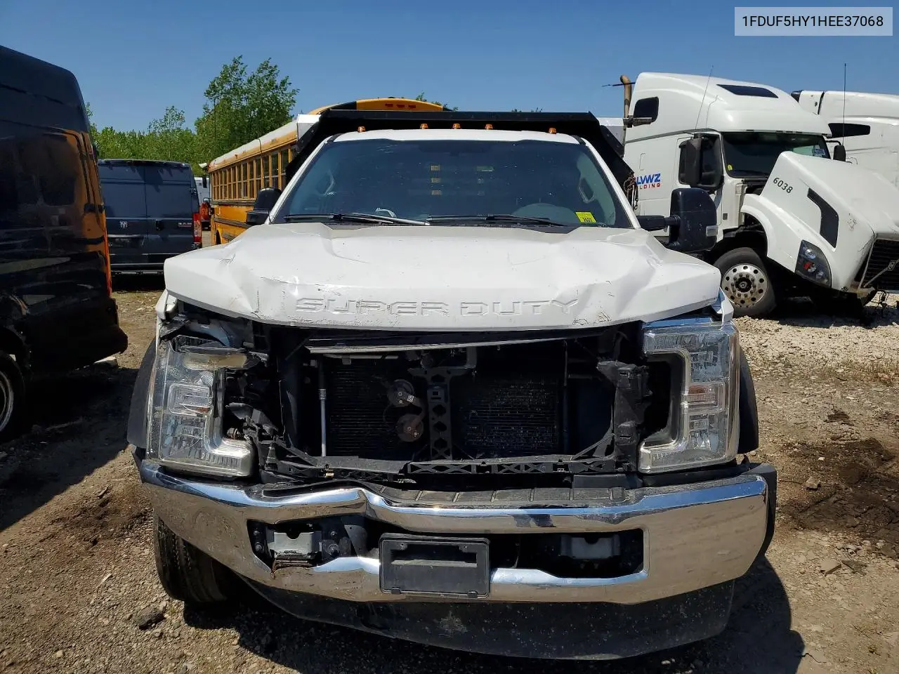 2017 Ford F550 Super Duty Dump Truck VIN: 1FDUF5HY1HEE37068 Lot: 53439546