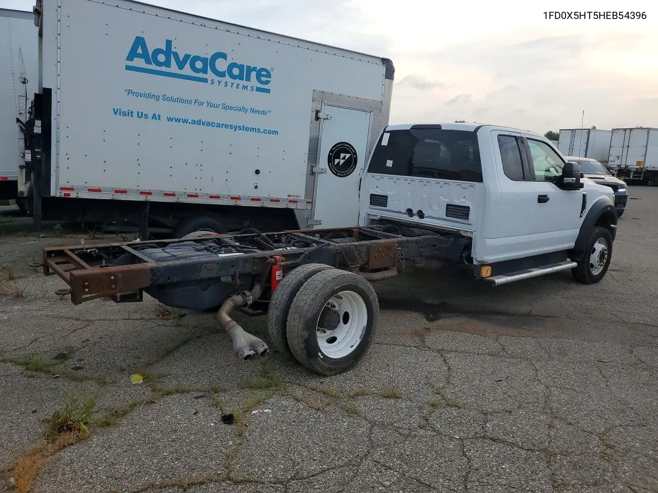 2017 Ford F550 Super Duty VIN: 1FD0X5HT5HEB54396 Lot: 61868166