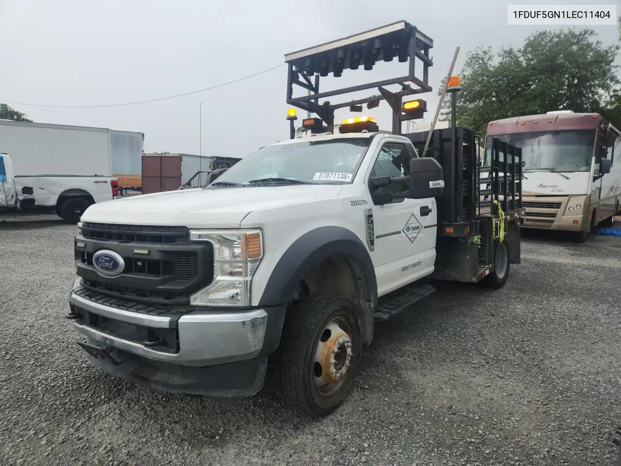 2020 Ford F-550 - Flat Bed Truck VIN: 1FDUF5GN1LEC11404 Lot: 57871136