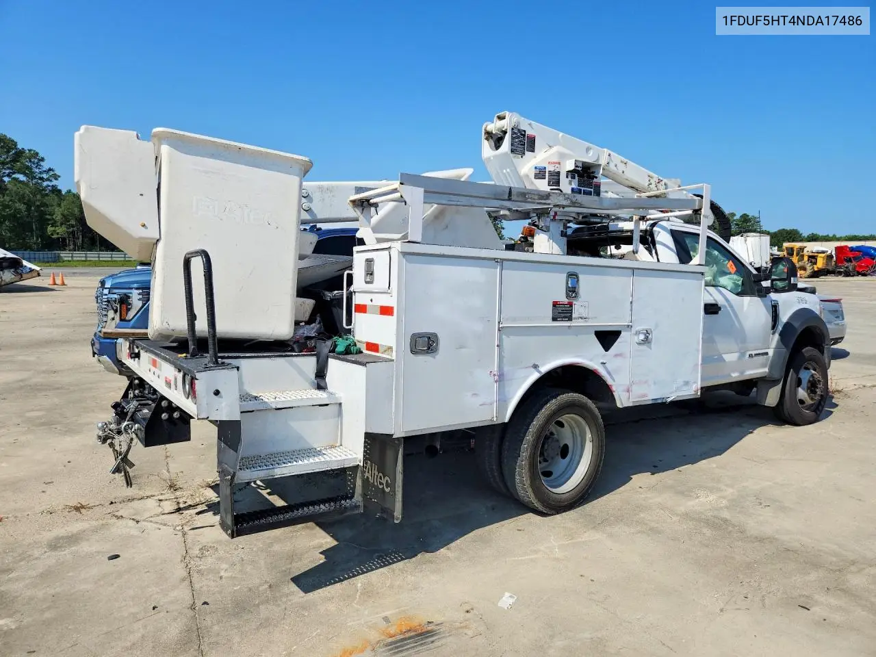 2022 Ford F550 Super Duty VIN: 1FDUF5HT4NDA17486 Lot: 58769156