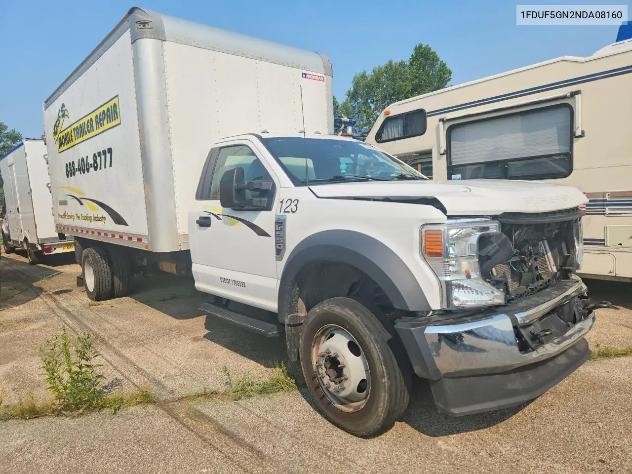 2022 Ford F550 Super Duty Box Truck VIN: 1FDUF5GN2NDA08160 Lot: 60995476