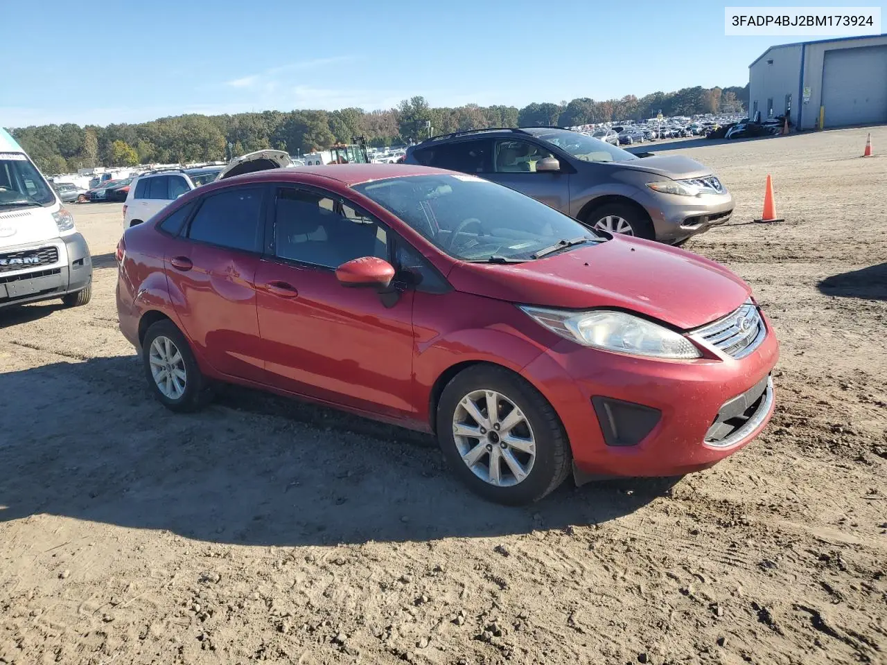 3FADP4BJ2BM173924 2011 Ford Fiesta Se