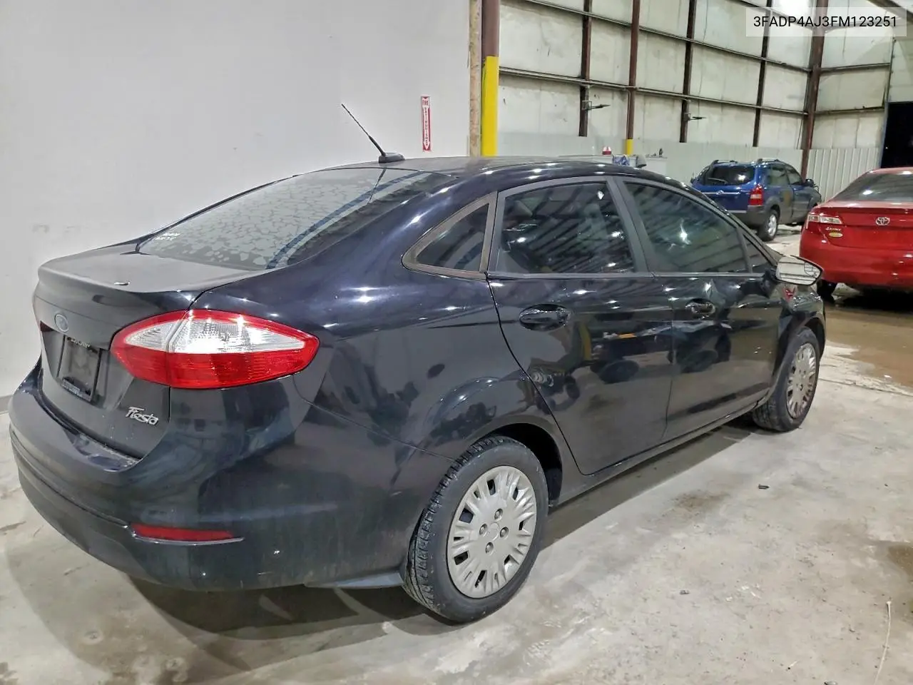 3FADP4AJ3FM123251 2015 Ford Fiesta S