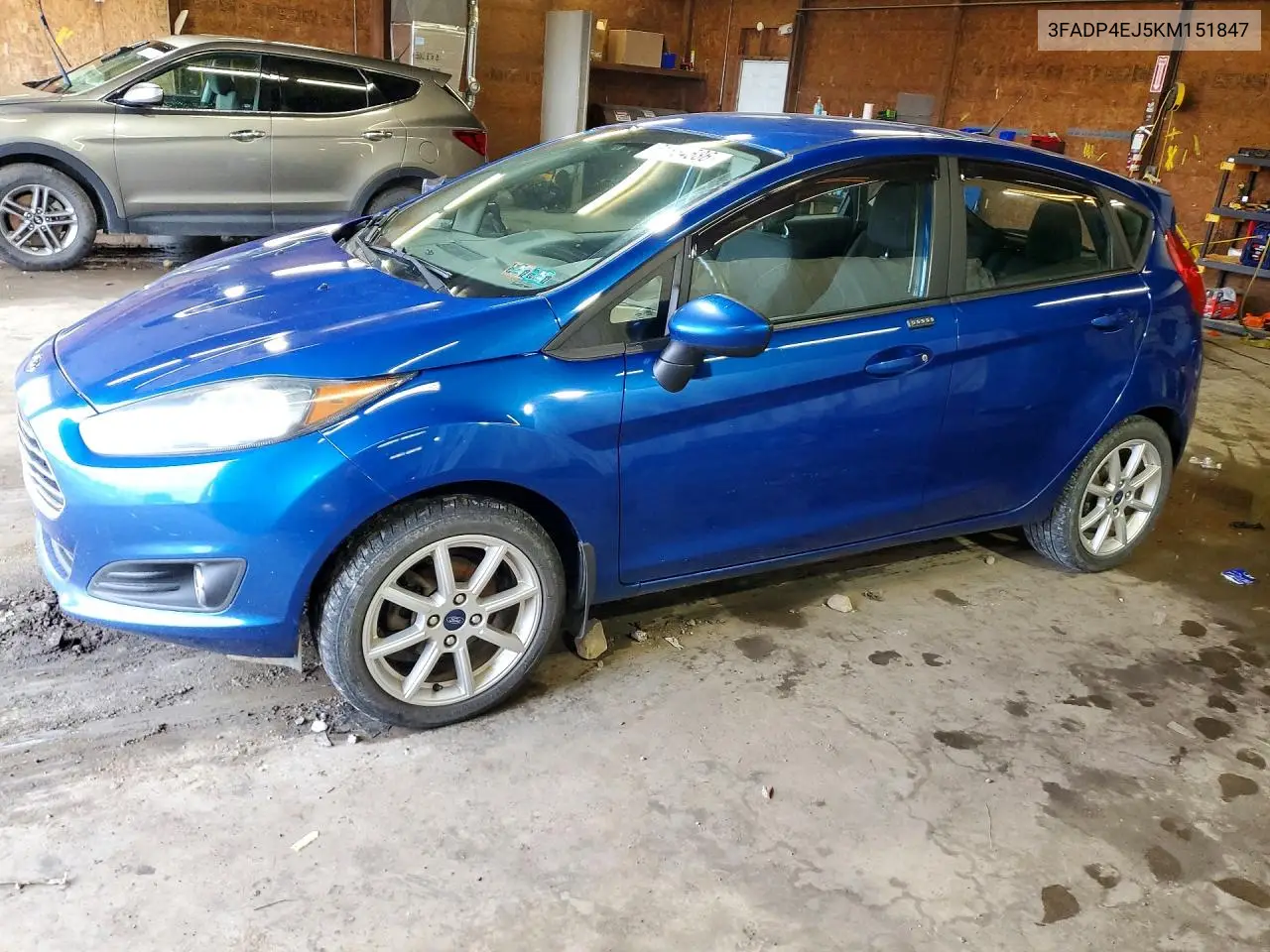 3FADP4EJ5KM151847 2019 Ford Fiesta Se