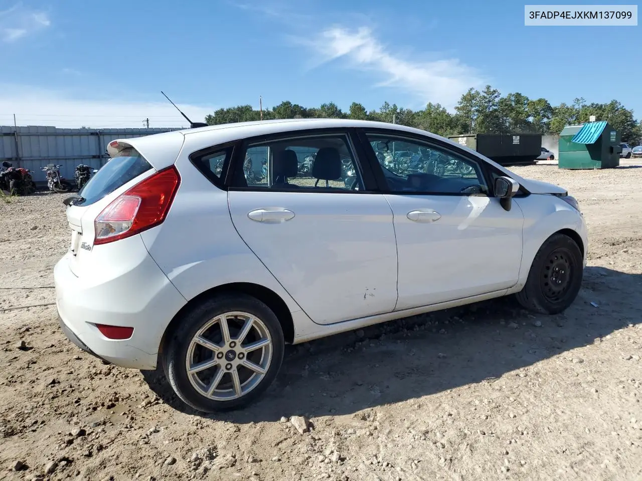 3FADP4EJXKM137099 2019 Ford Fiesta Se
