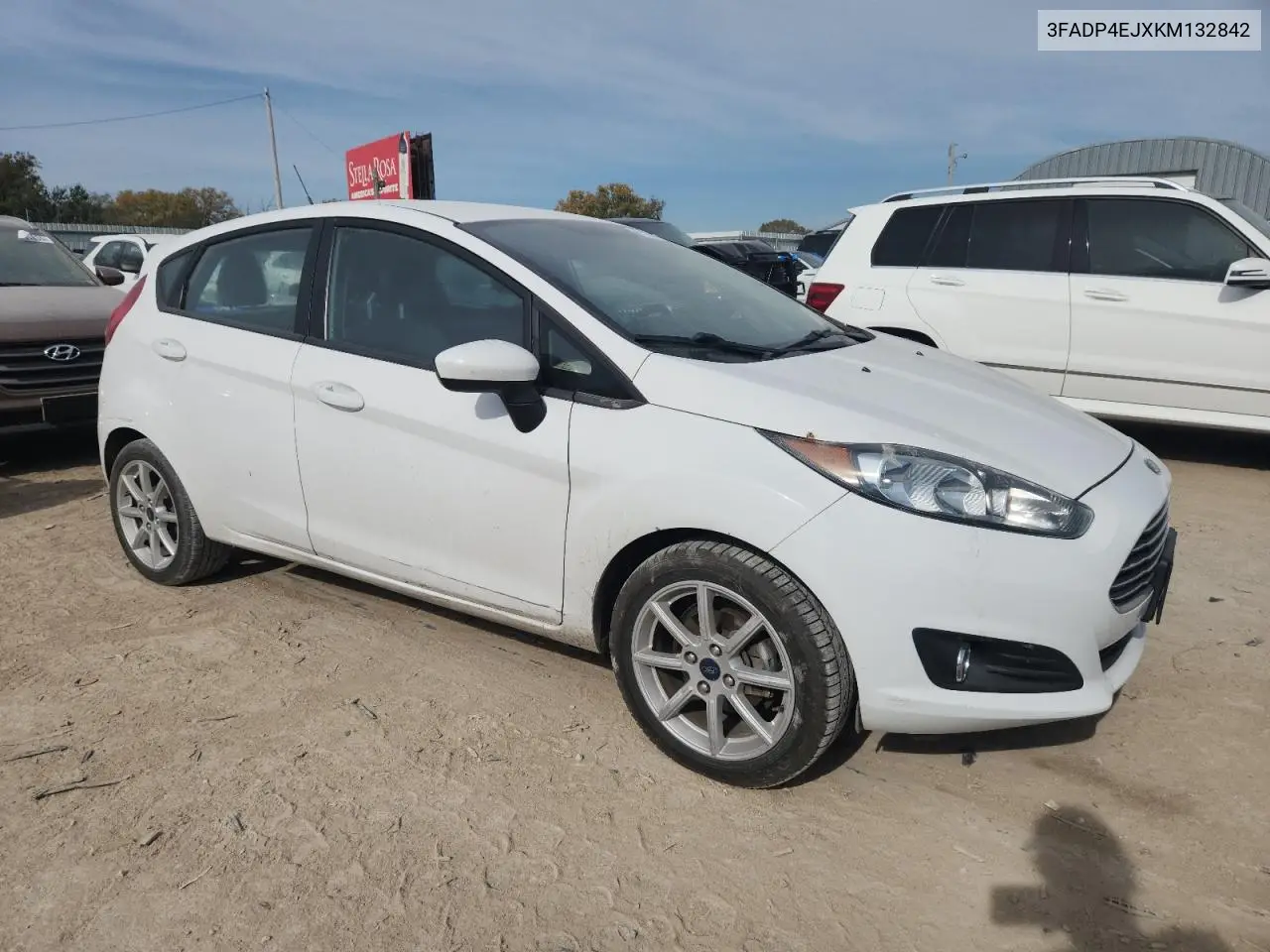 3FADP4EJXKM132842 2019 Ford Fiesta Se
