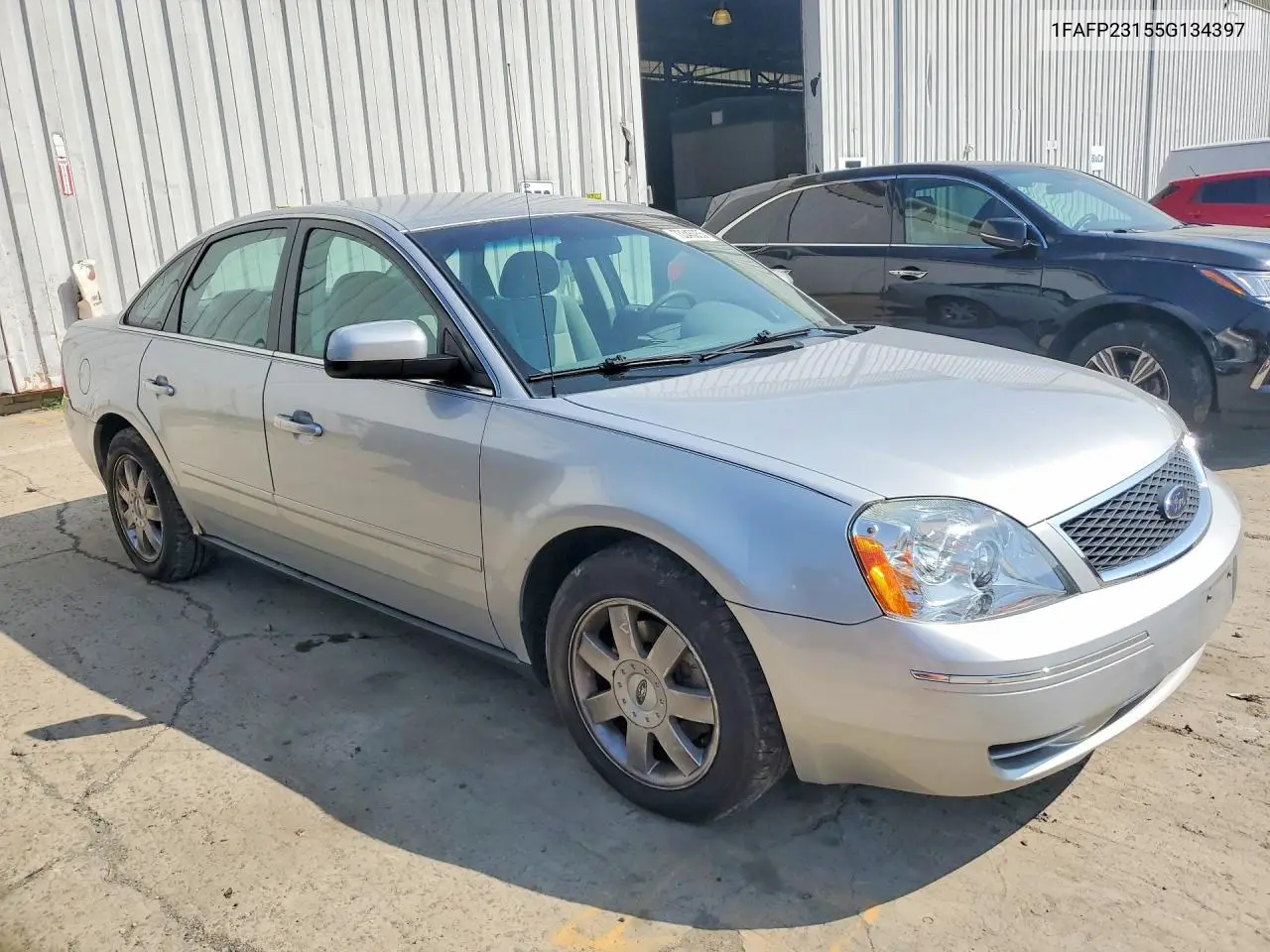 2005 Ford Five Hundred Se VIN: 1FAFP23155G134397 Lot: 73345055