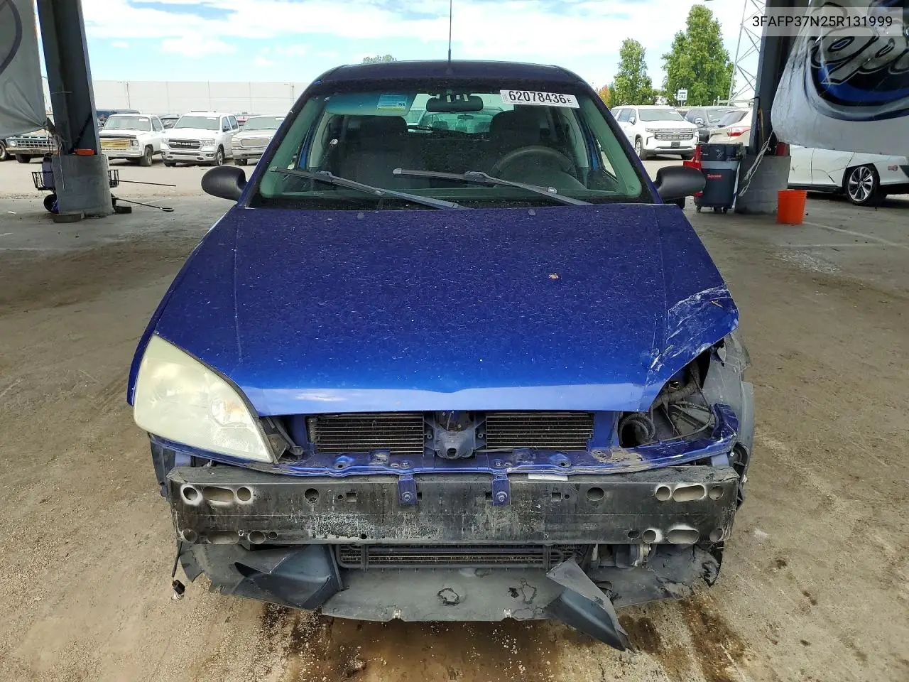 2005 Ford Focus Zx5 VIN: 3FAFP37N25R131999 Lot: 62078436