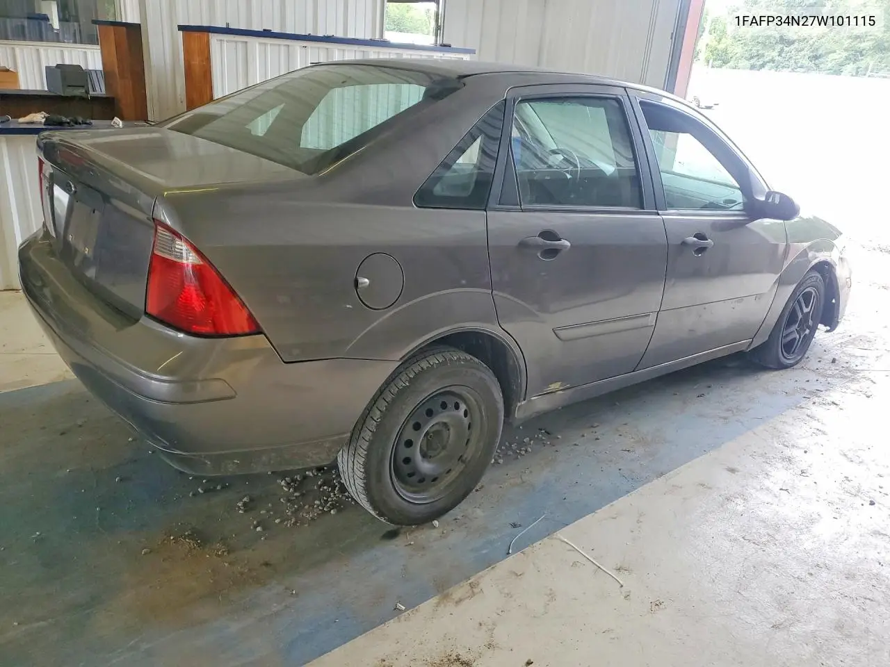 2007 Ford Focus VIN: 1FAFP34N27W101115 Lot: 61561326