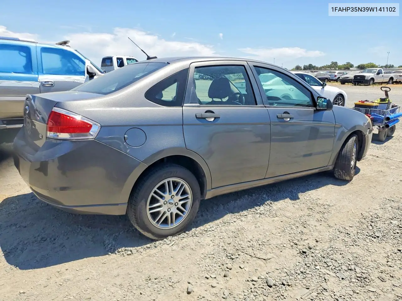 2009 Ford Focus Se VIN: 1FAHP35N39W141102 Lot: 62118576